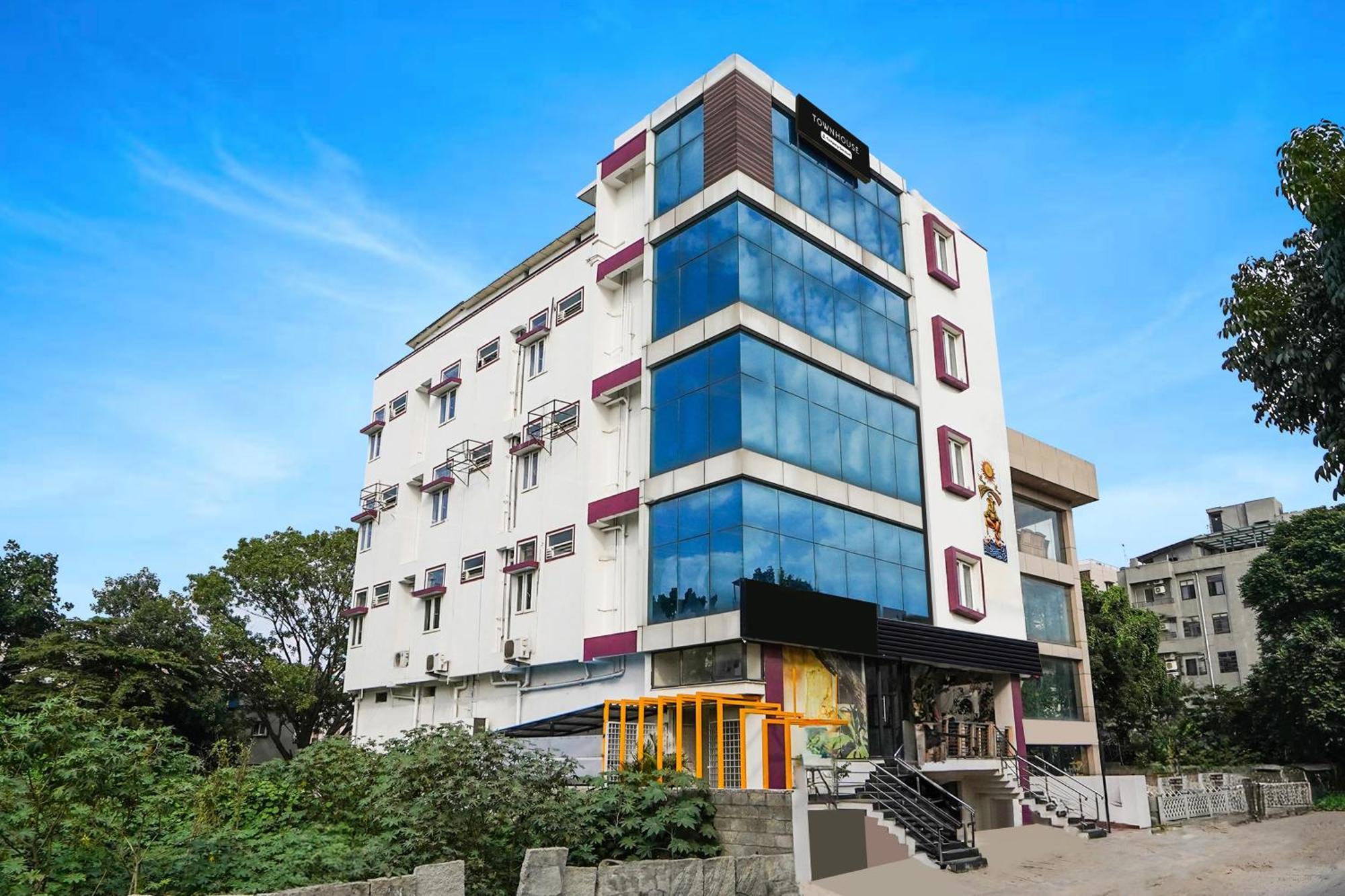 Super Townhouse Hbr Layout Bangalore Buitenkant foto
