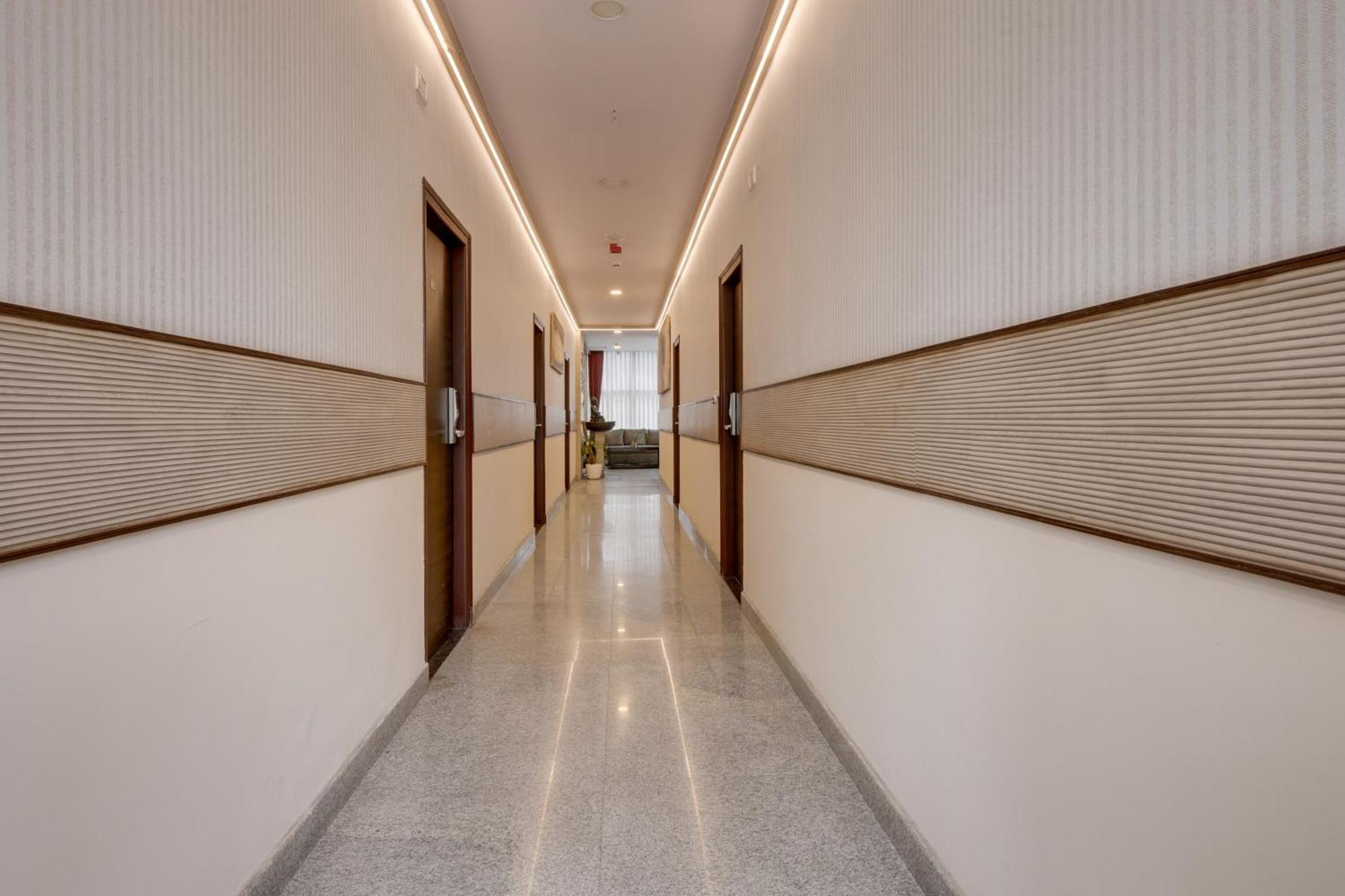 Super Townhouse Hbr Layout Bangalore Buitenkant foto