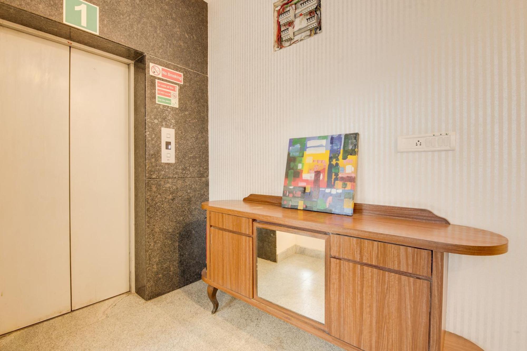 Super Townhouse Hbr Layout Bangalore Buitenkant foto